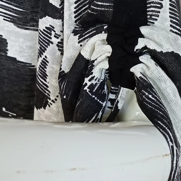 TS black and white little jacket size XL - Picture 4 of 8